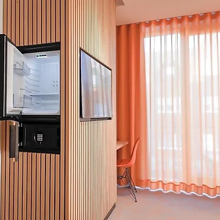 Hotel Art 4*